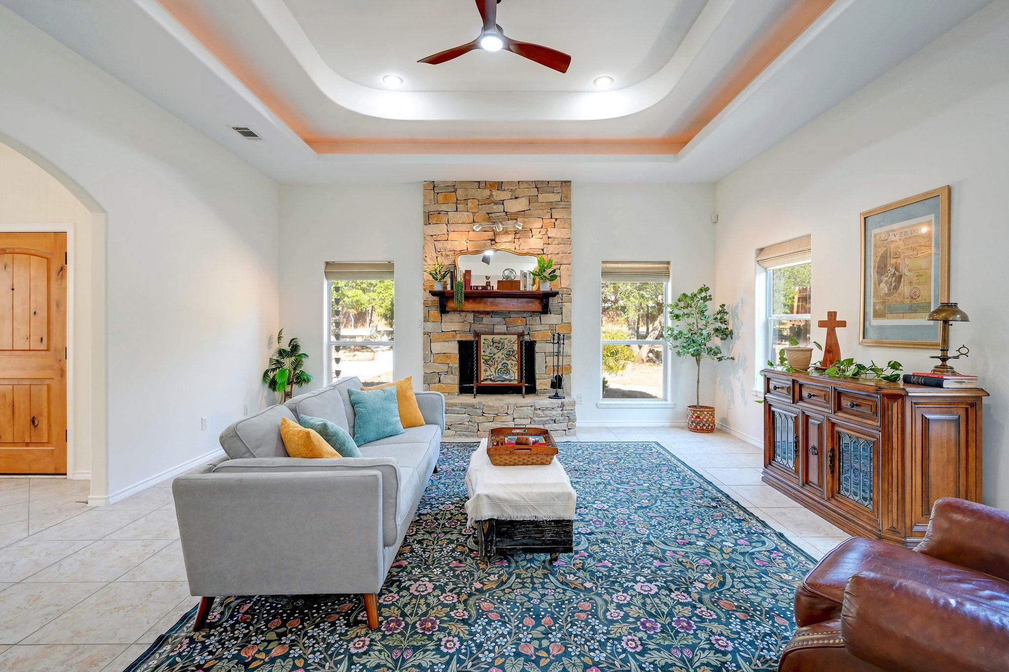 45 Longbow Ln Ln, Wimberley, TX 78676