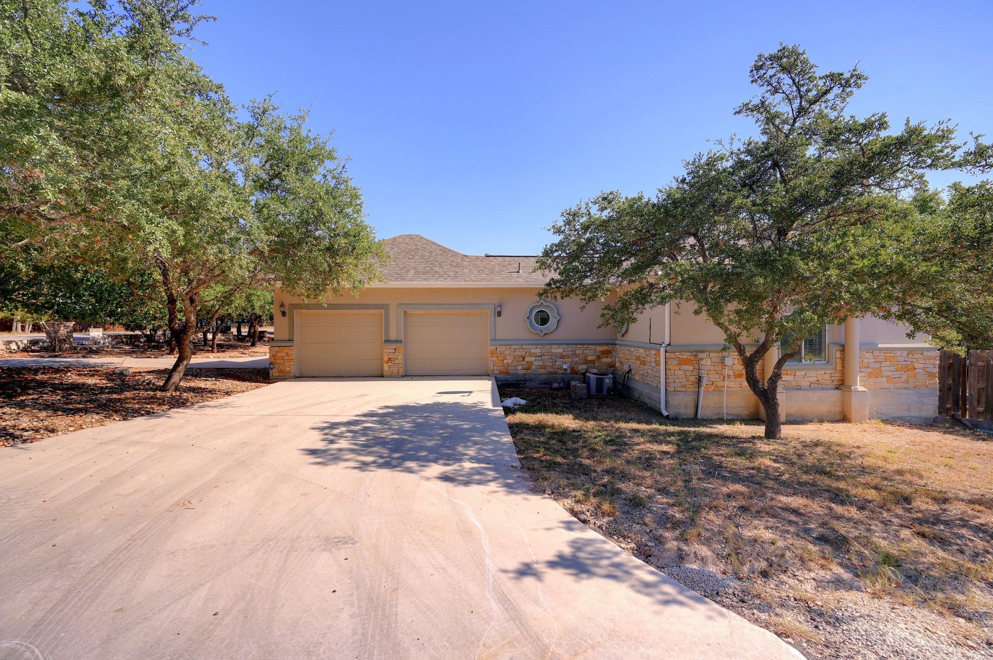 45 Longbow Ln Ln, Wimberley, TX 78676