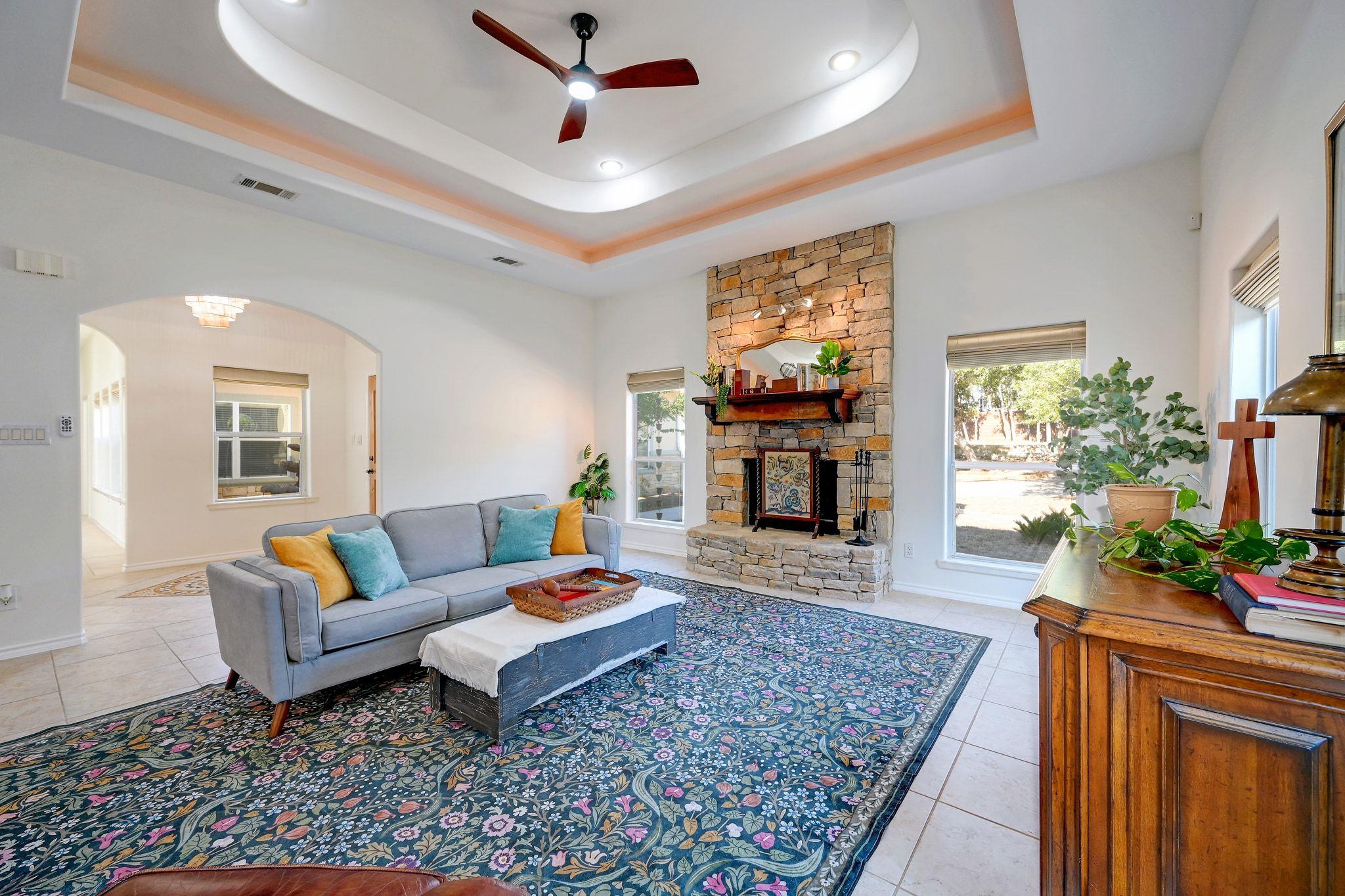 45 Longbow Ln Ln, Wimberley, TX 78676