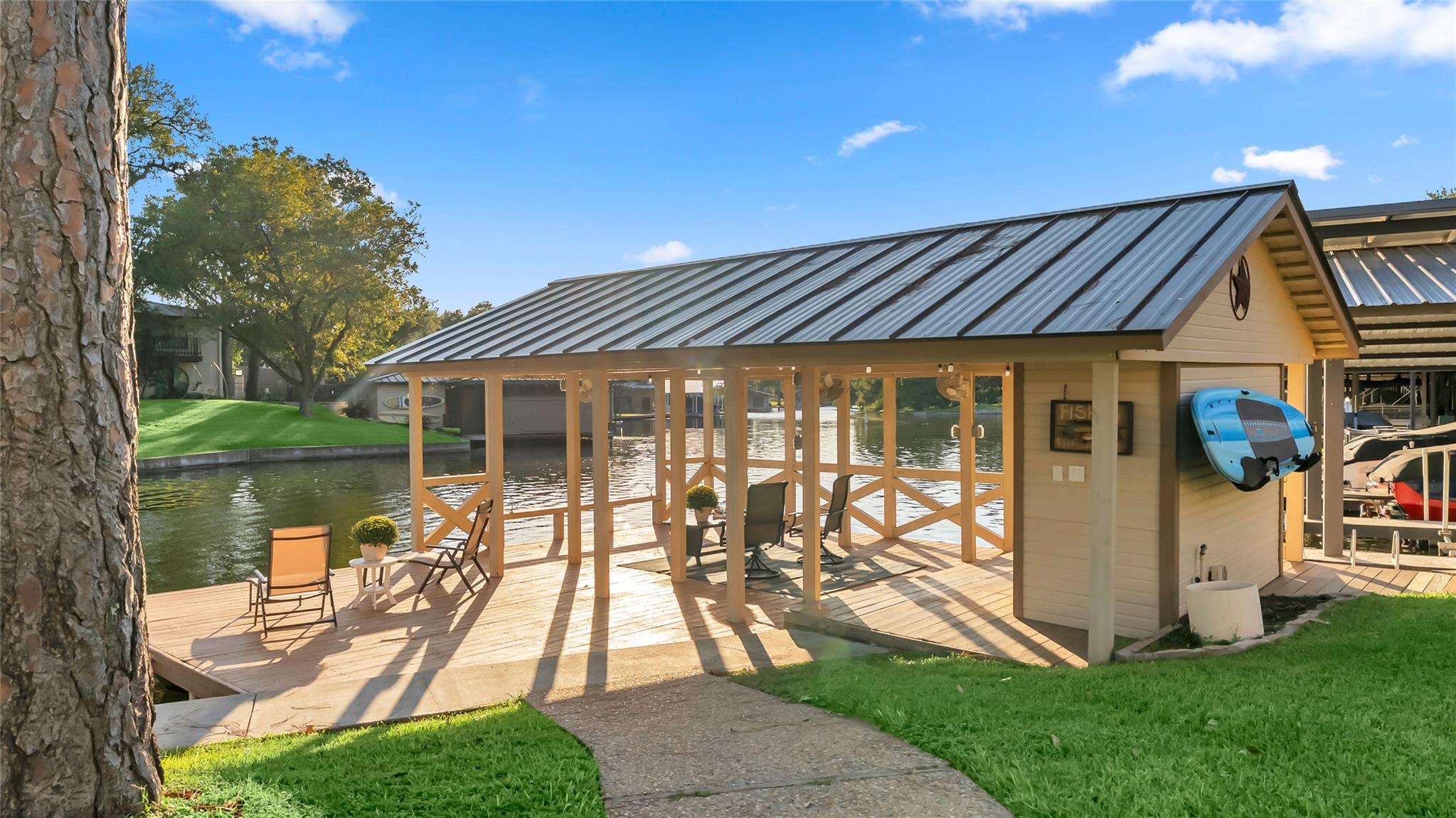 2240 Fred Woods Dr, Kingsland, TX 78639