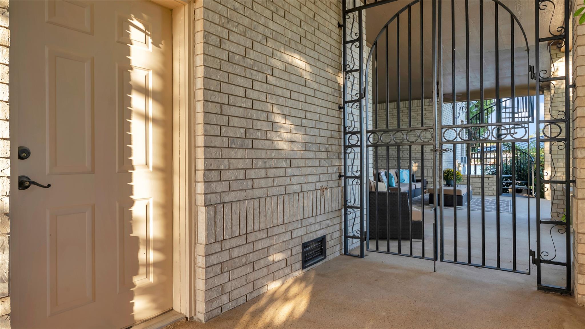 2240 Fred Woods Dr, Kingsland, TX 78639