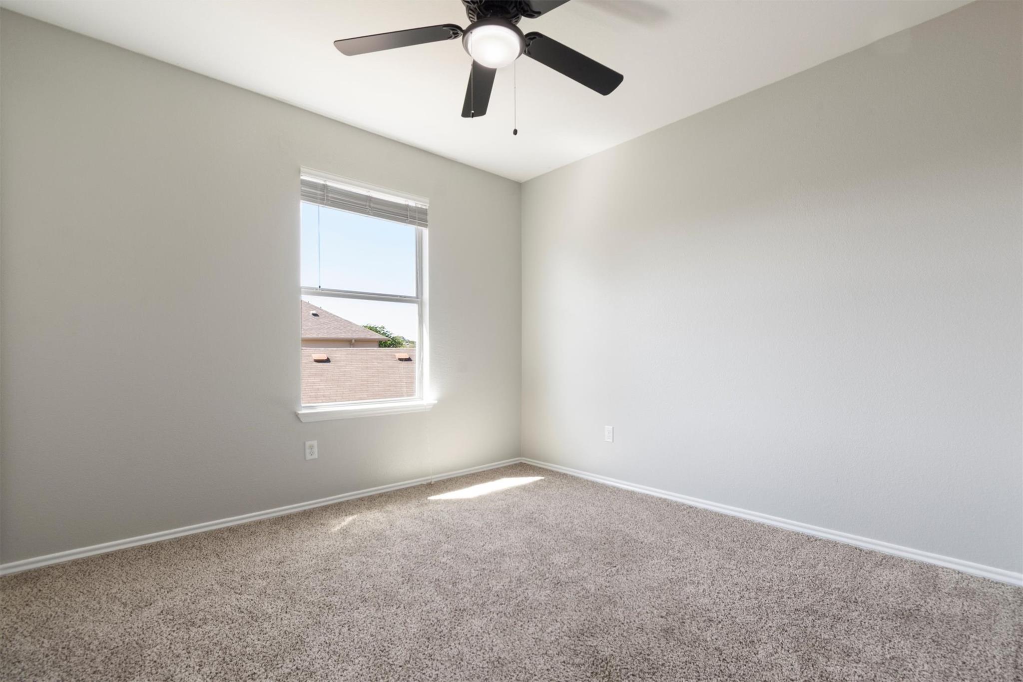 100 Snowy Egret Ln, Leander, TX 78641