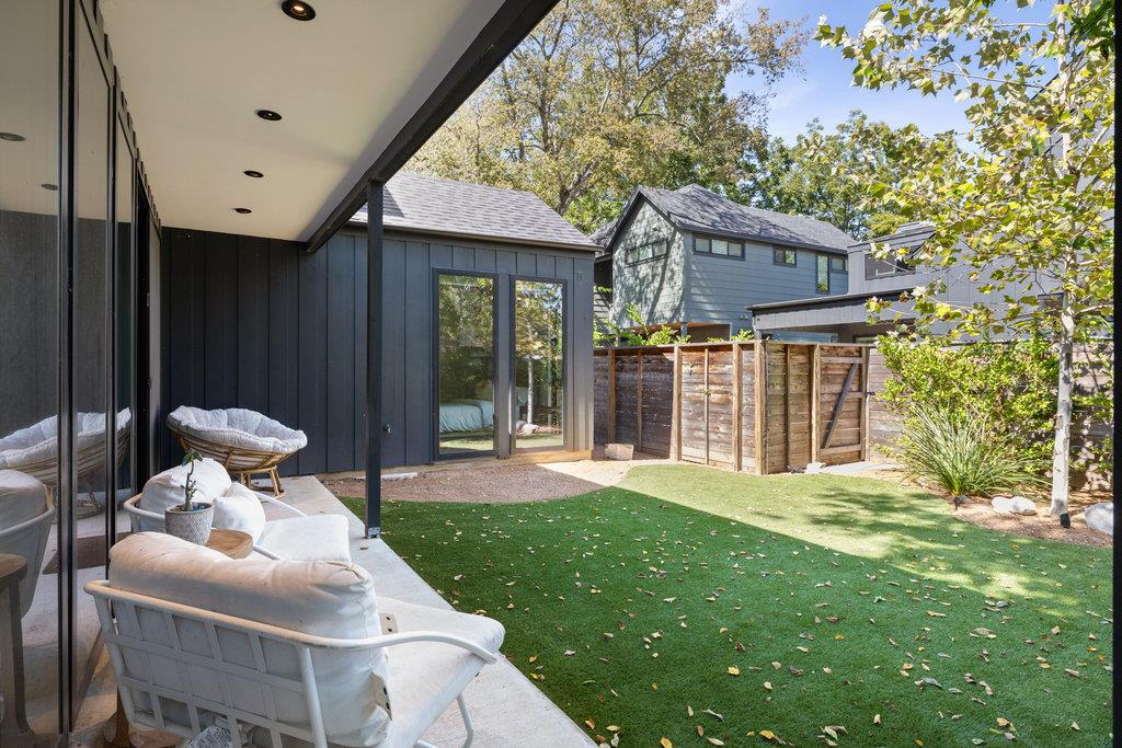 1913 Canterbury St # 2, Austin, TX 78702