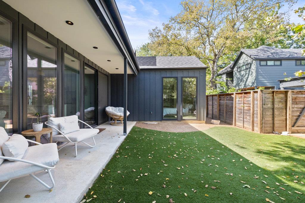 1913 Canterbury St # 2, Austin, TX 78702