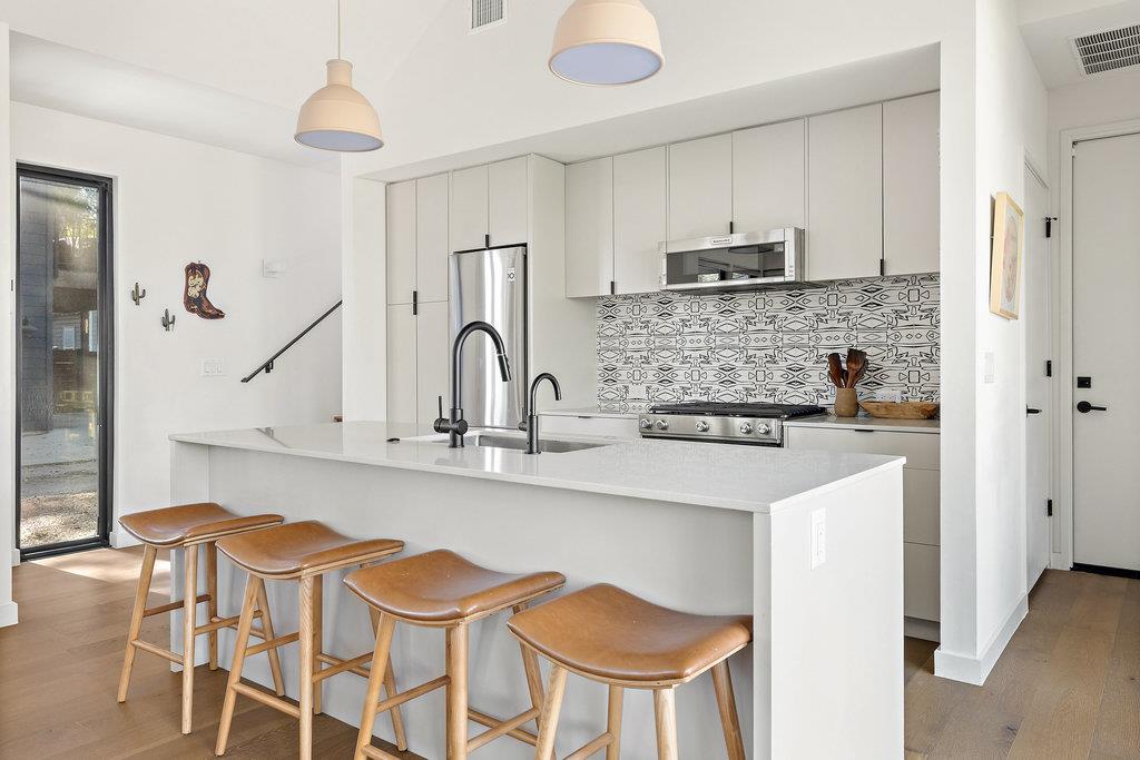 1913 Canterbury St # 2, Austin, TX 78702