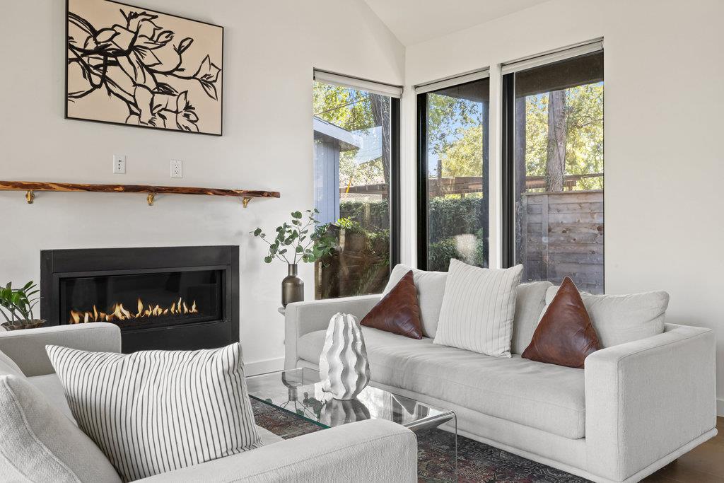 1913 Canterbury St # 2, Austin, TX 78702