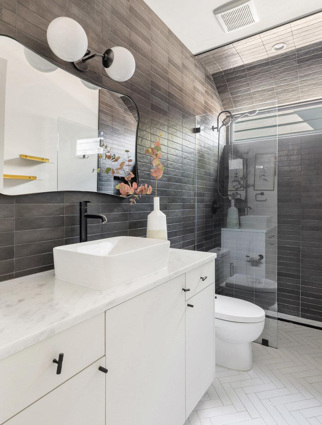 1913 Canterbury St # 2, Austin, TX 78702