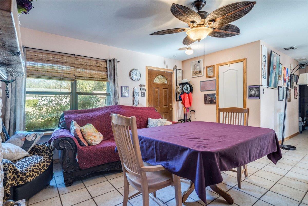 904 Conway Dr, San Marcos, TX 78666