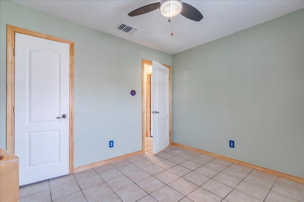 904 Conway Dr, San Marcos, TX 78666