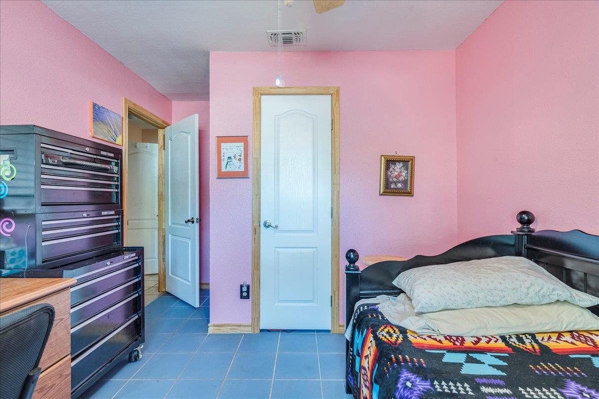 904 Conway Dr, San Marcos, TX 78666