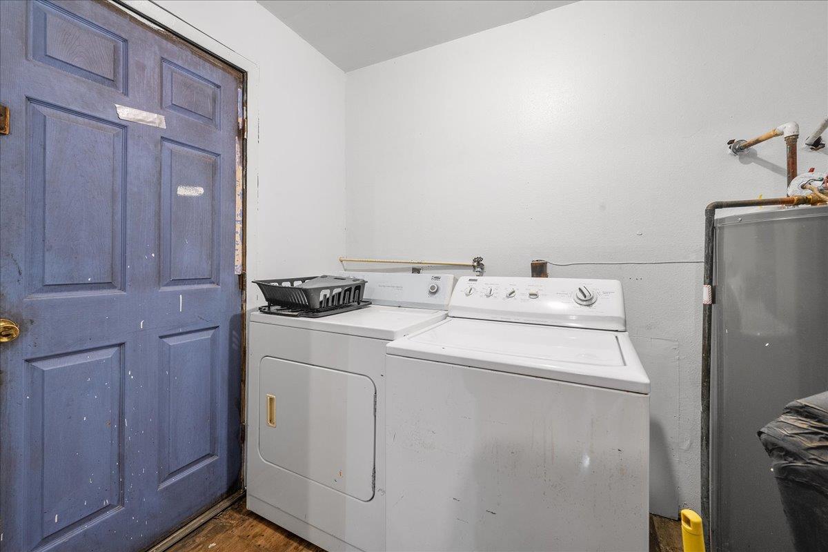 1107 Sturgis St, Taylor, TX 76574