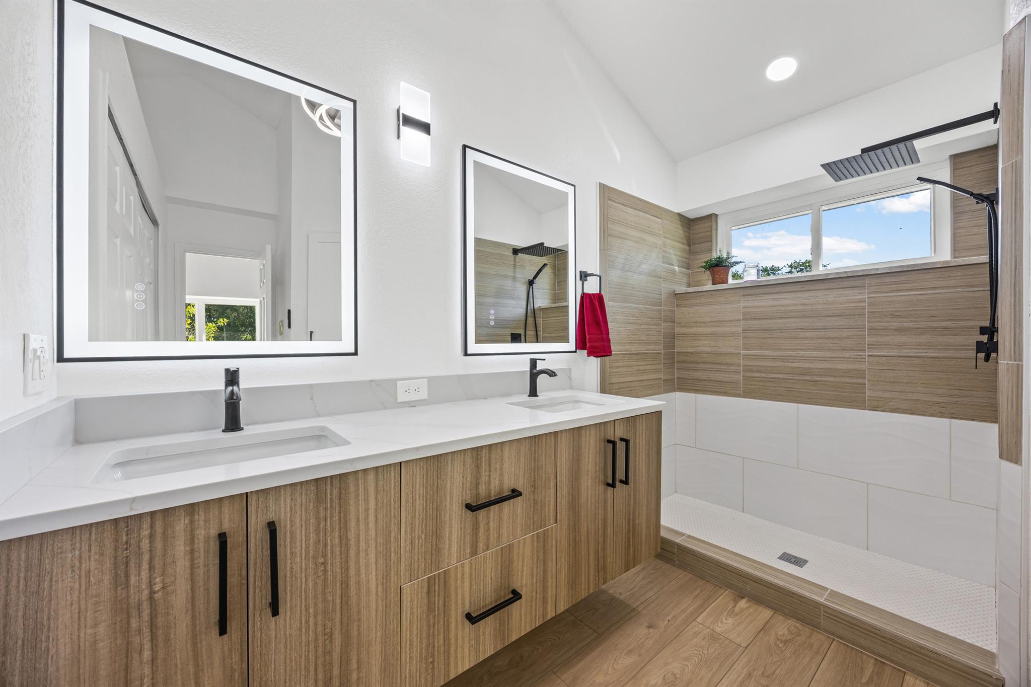 1402 Monica St, Austin, TX 78758