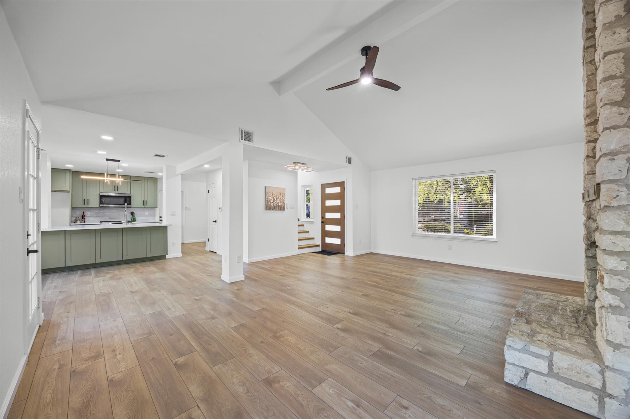 1402 Monica St, Austin, TX 78758