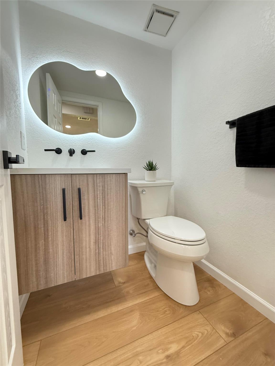 1402 Monica St, Austin, TX 78758