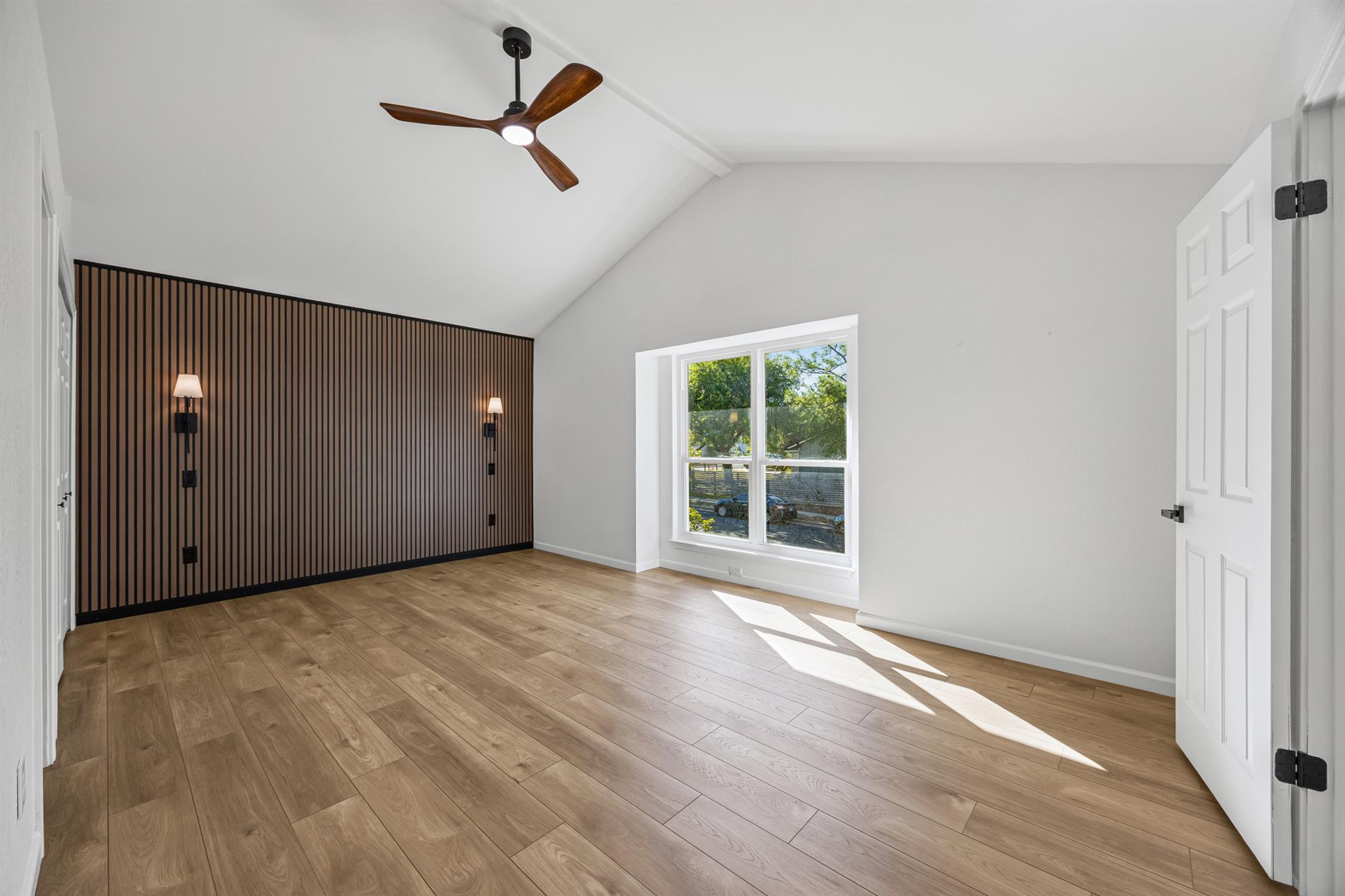 1402 Monica St, Austin, TX 78758