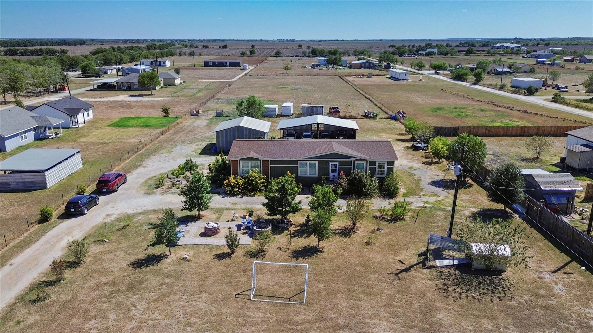 5904 Fm 621, Martindale, TX 78655