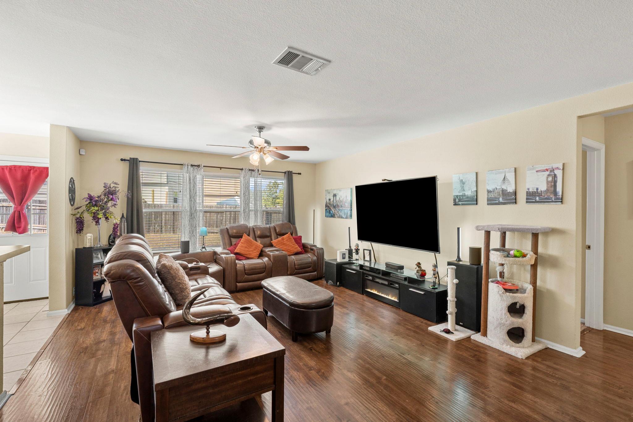 1372 Sweet Gum Drive, Kyle, TX 78640