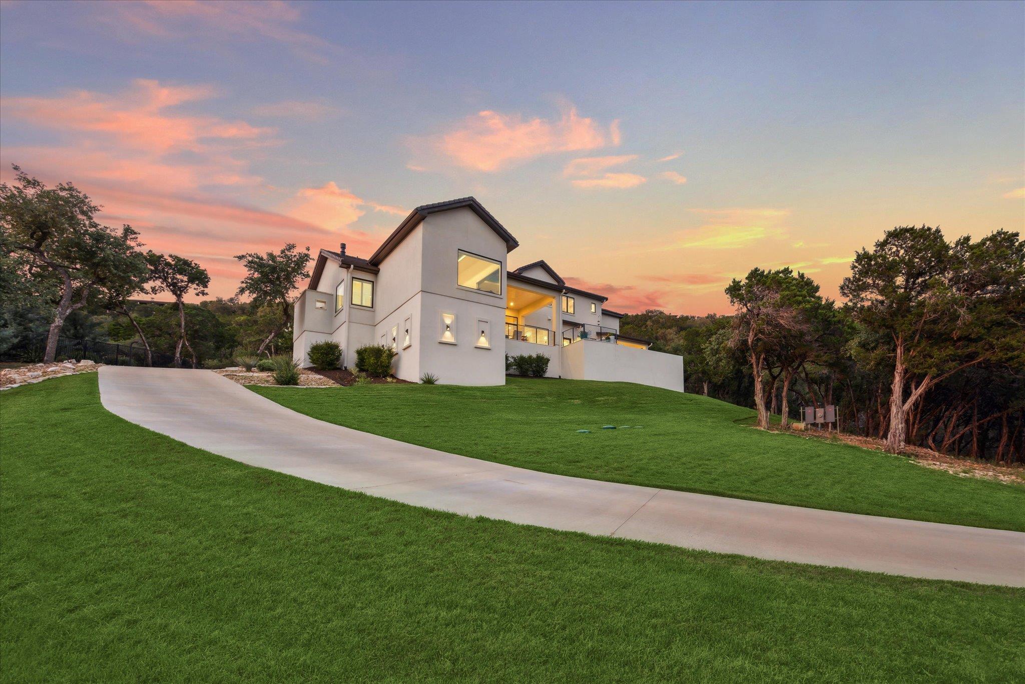 9416 Ranchland Hills Blvd, Jonestown, TX 78645