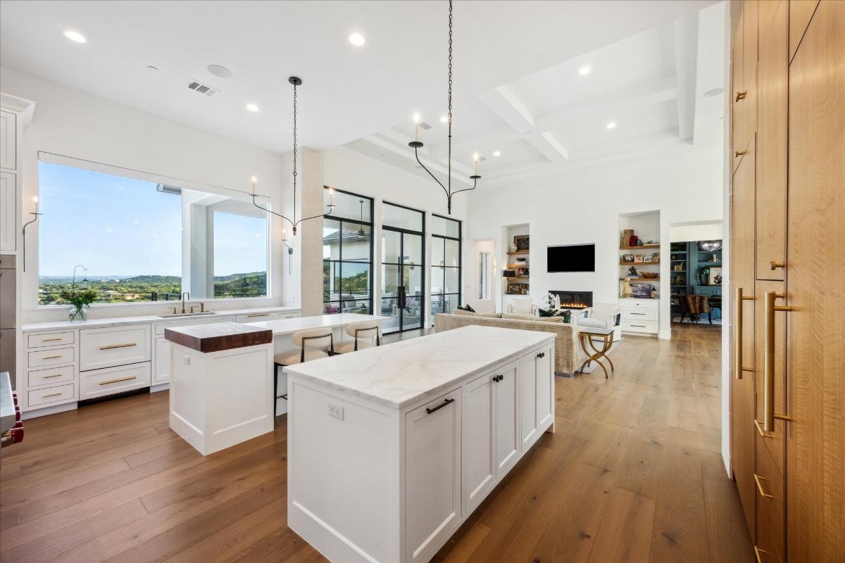 9416 Ranchland Hills Blvd, Jonestown, TX 78645