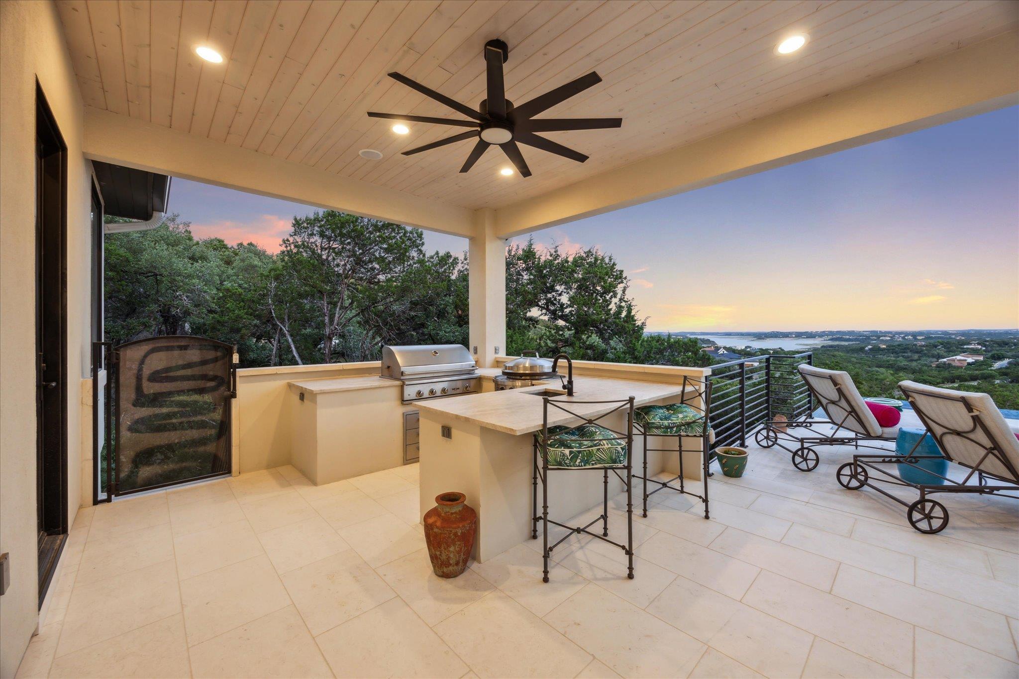 9416 Ranchland Hills Blvd, Jonestown, TX 78645