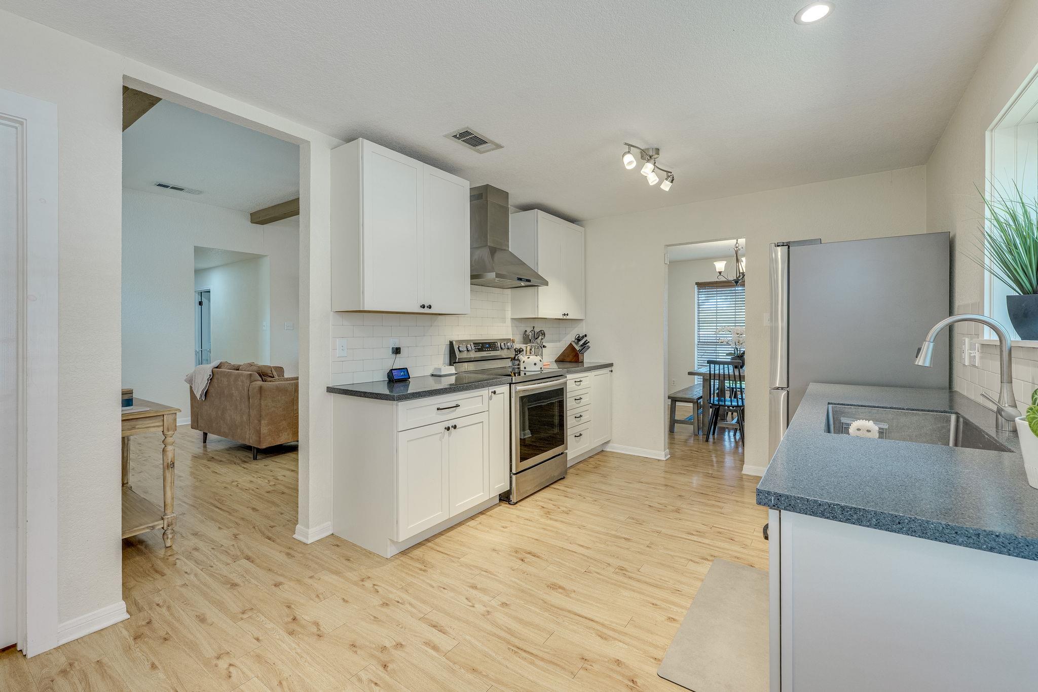 2006 Shadow Ridge Rd, Harker Heights, TX 76548