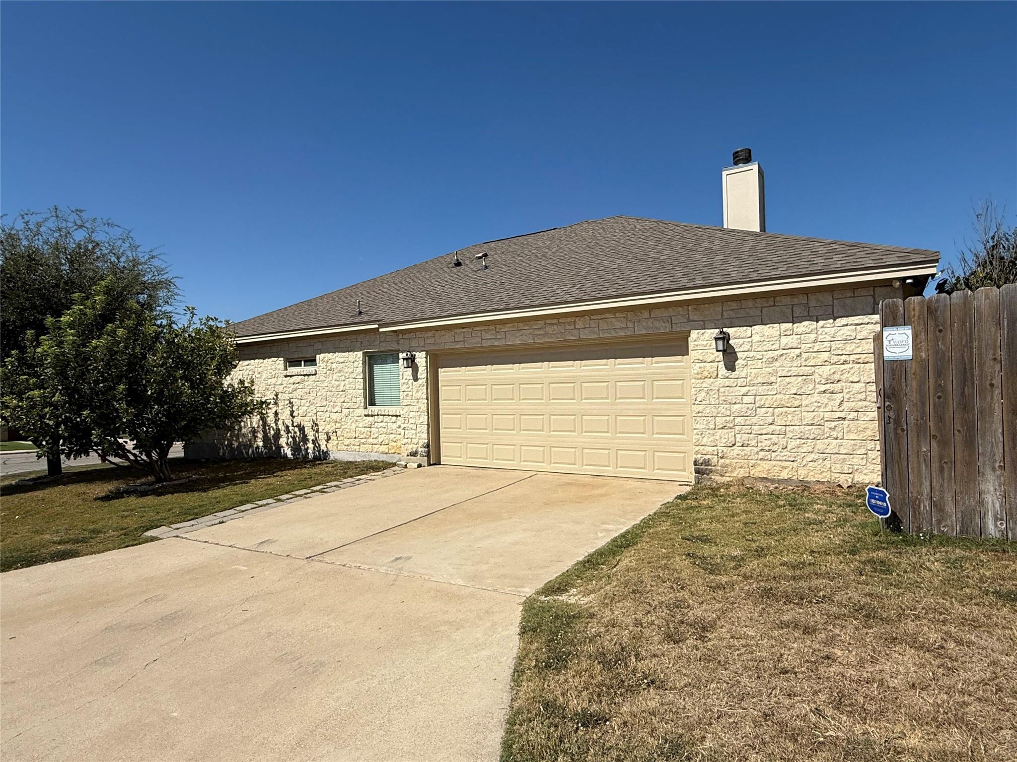 300 Western Sky Trl, Jarrell, TX 76537
