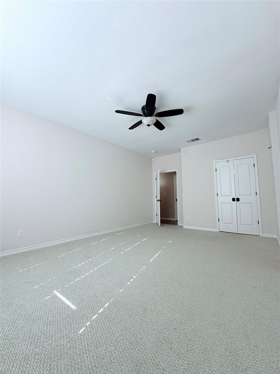 300 Western Sky Trl, Jarrell, TX 76537