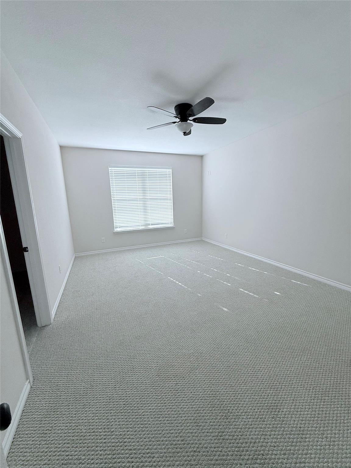 300 Western Sky Trl, Jarrell, TX 76537