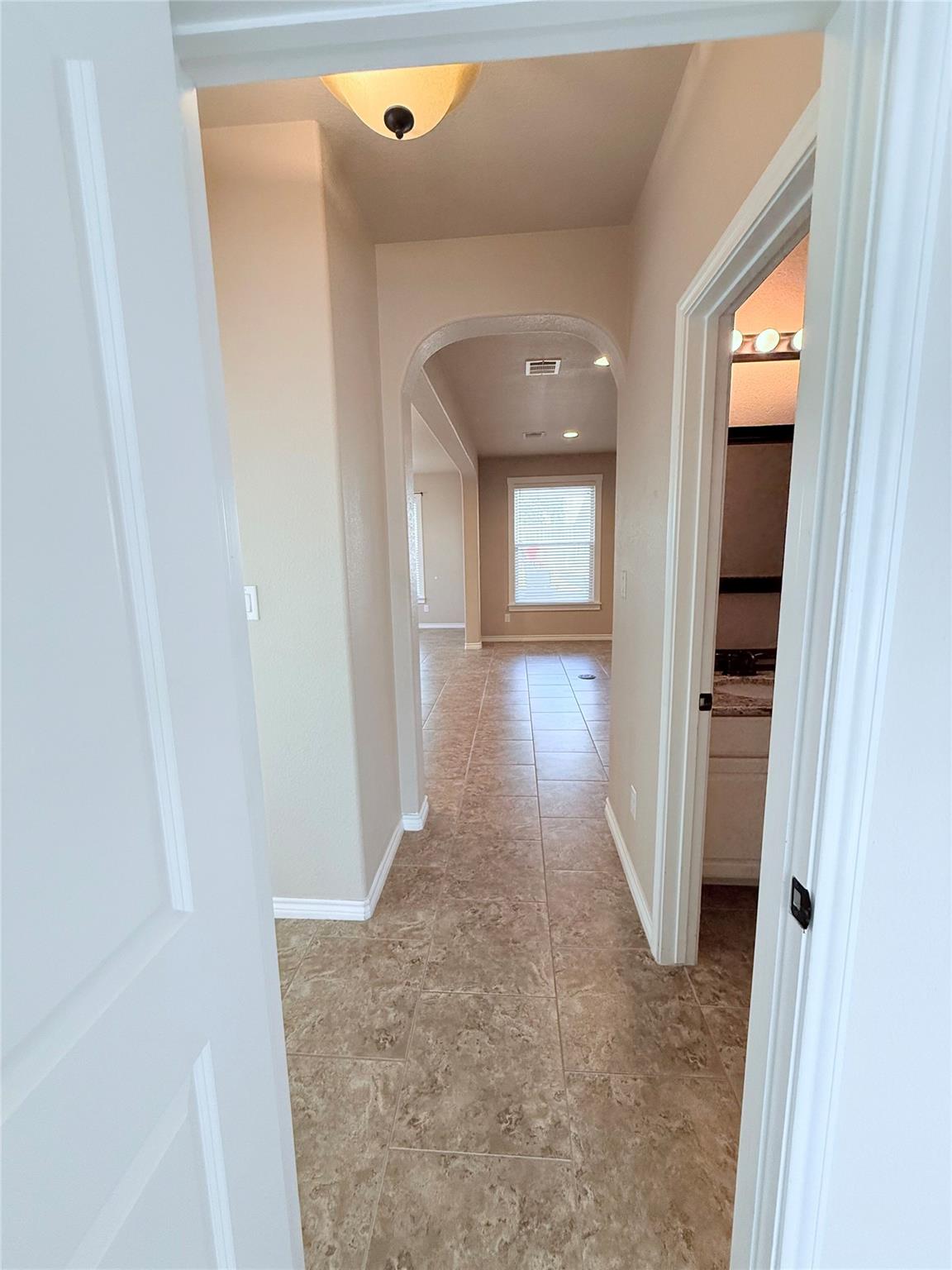 300 Western Sky Trl, Jarrell, TX 76537