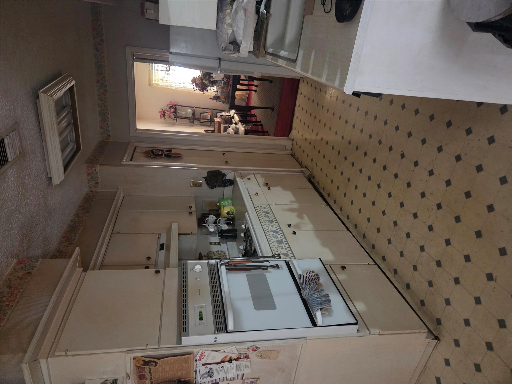 5500 CHADWYCK Dr, Austin, TX 78723