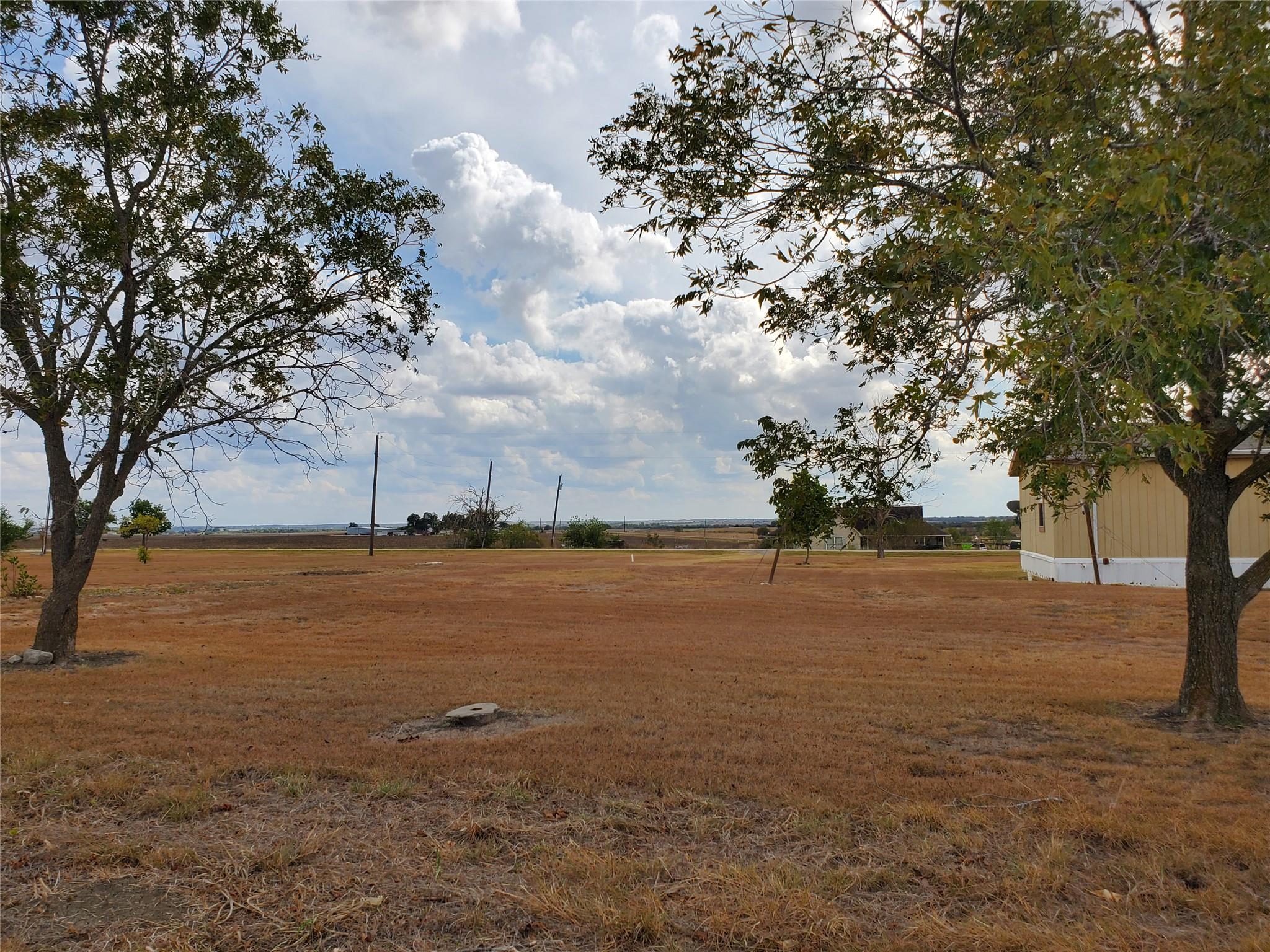 61 County Road 433, Thrall, TX 76578