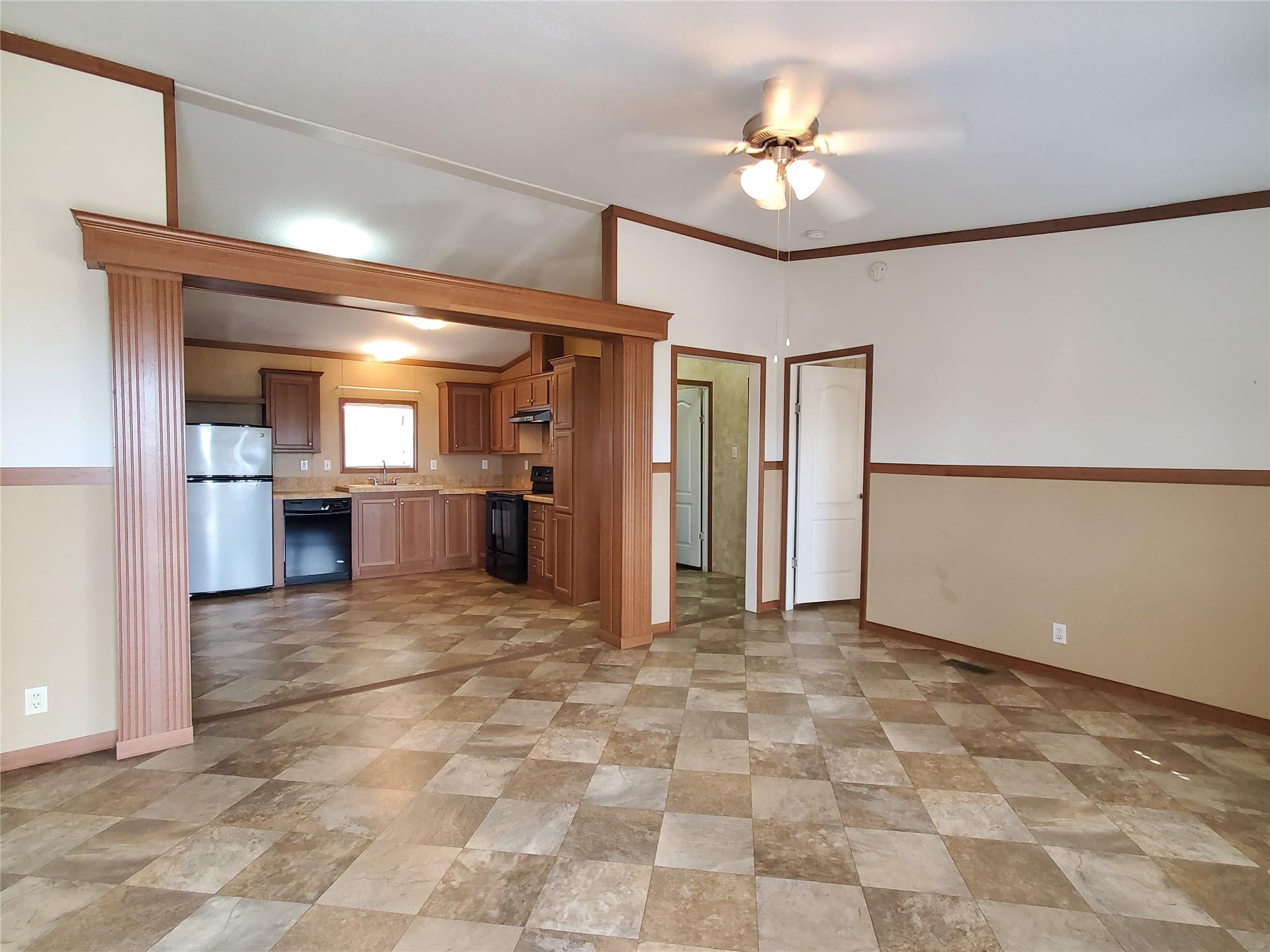 61 County Road 433, Thrall, TX 76578