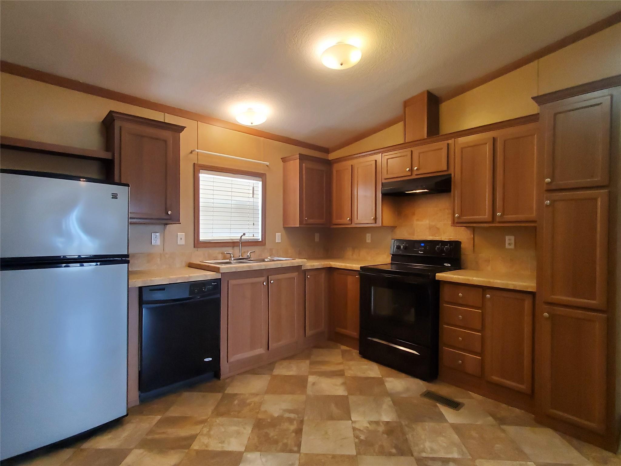 61 County Road 433, Thrall, TX 76578