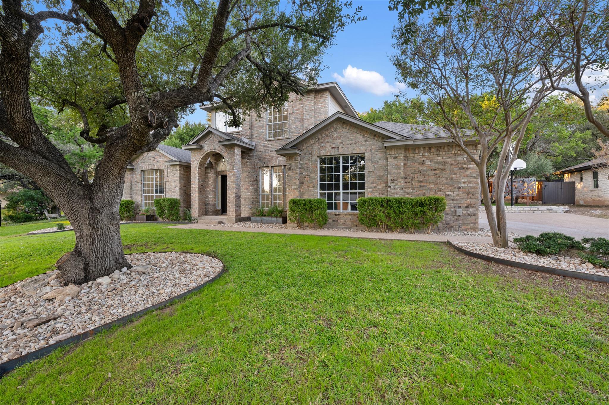 126 Copperleaf Rd, Lakeway, TX 78734
