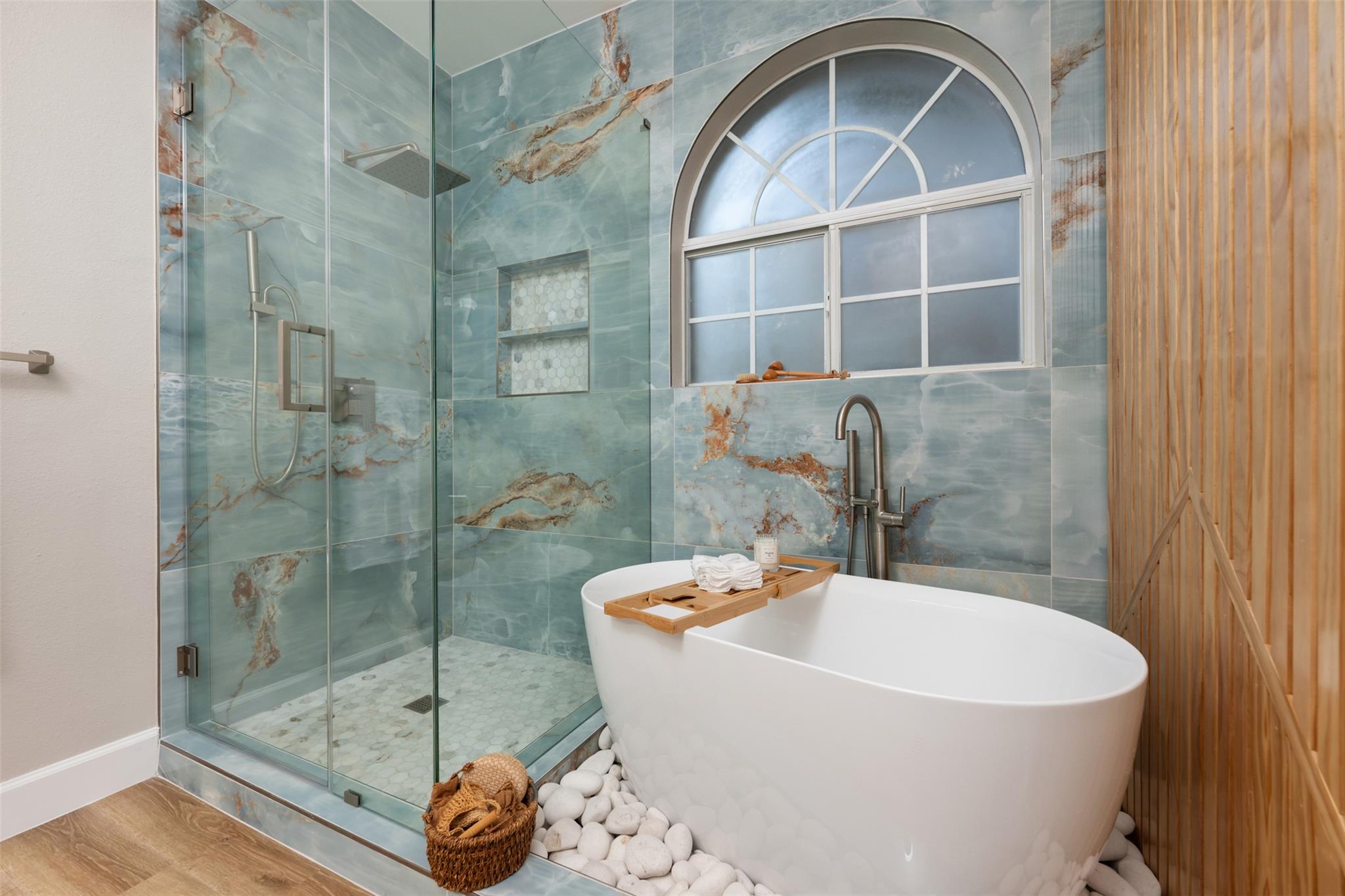 126 Copperleaf Rd, Lakeway, TX 78734