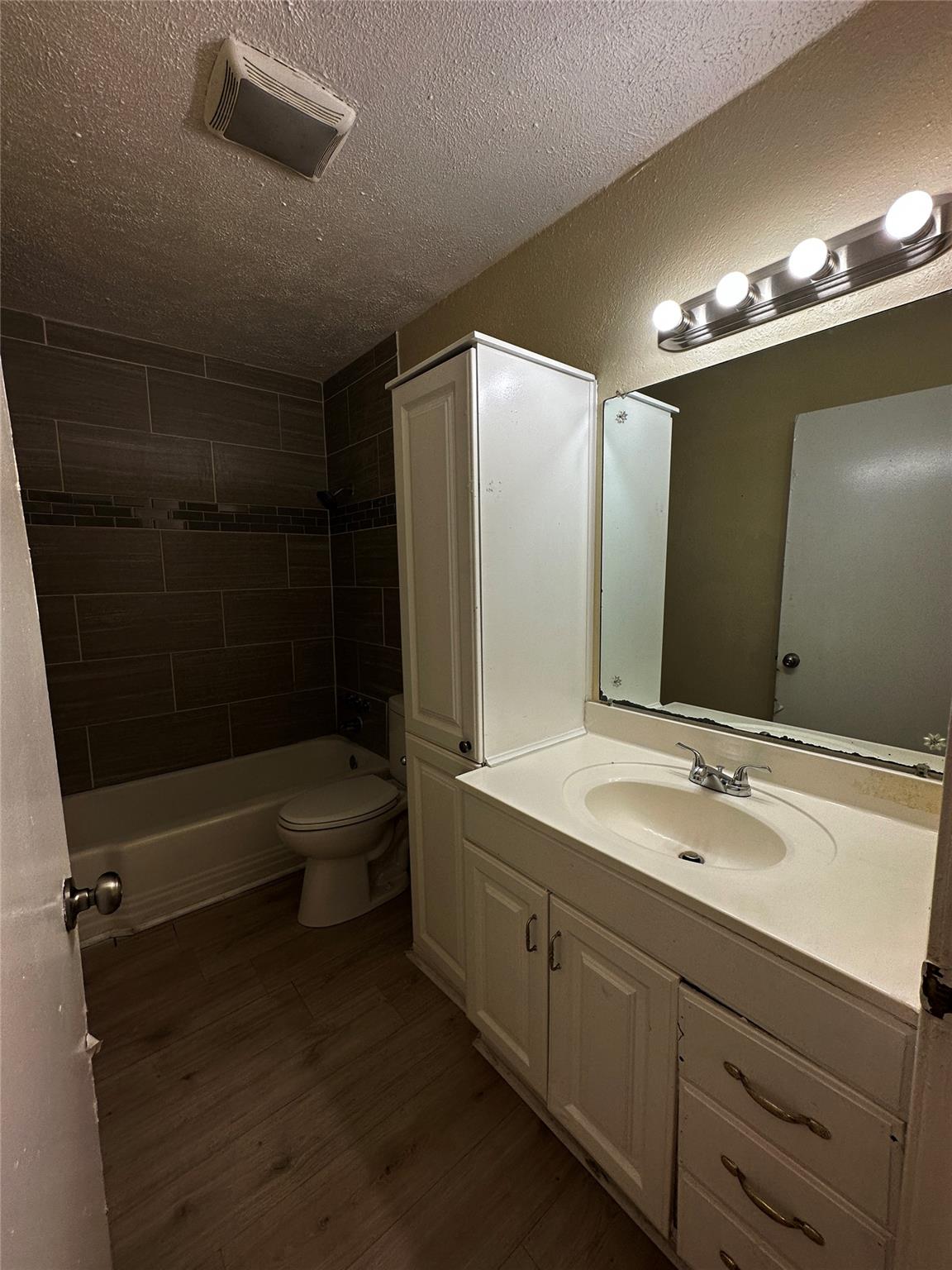 6802 Hanover Ln, Austin, TX 78723