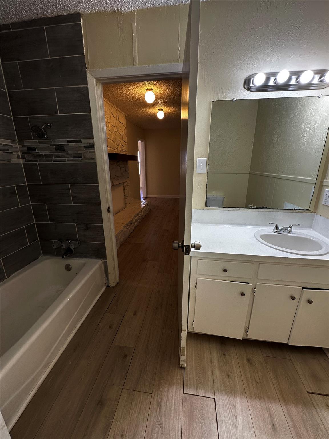 6802 Hanover Ln, Austin, TX 78723