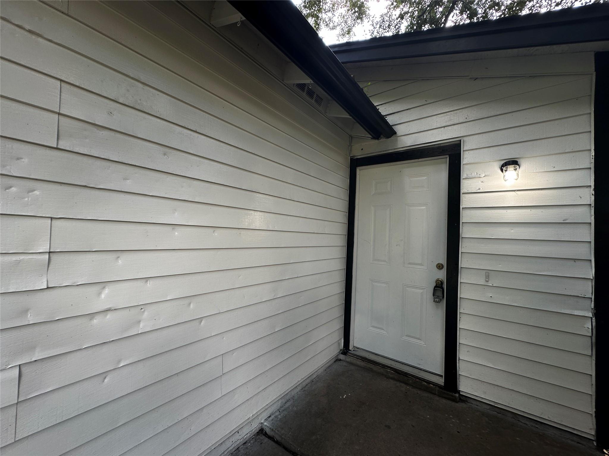 4801 Bergfield Dr, Austin, TX 78744