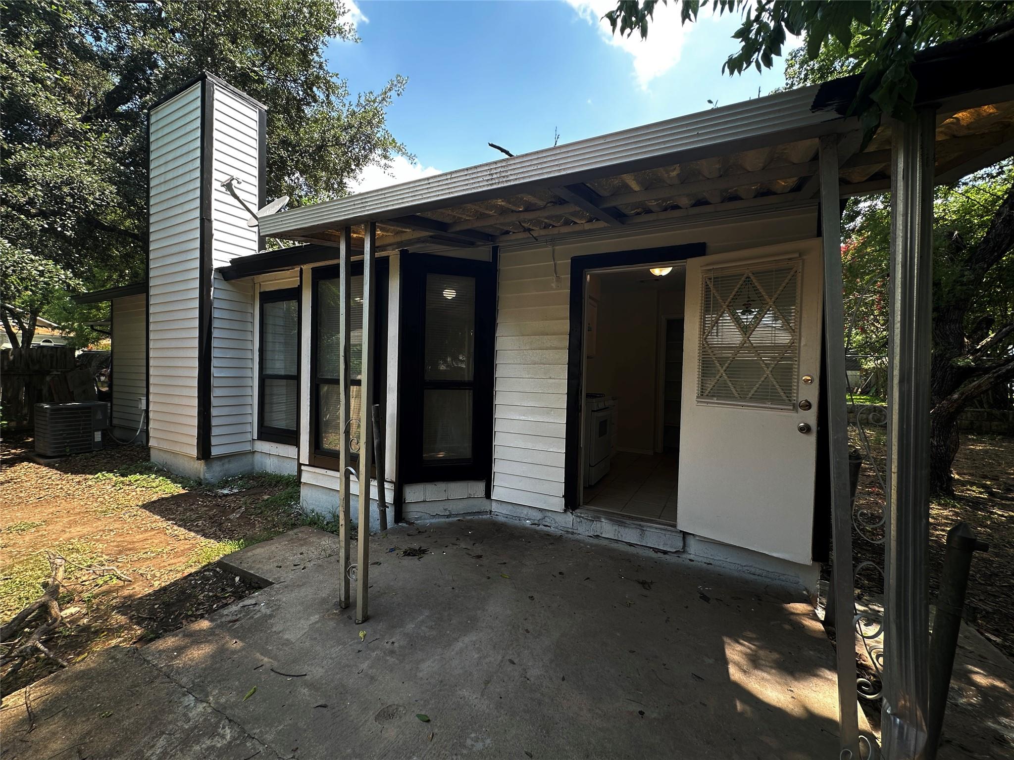 4801 Bergfield Dr, Austin, TX 78744