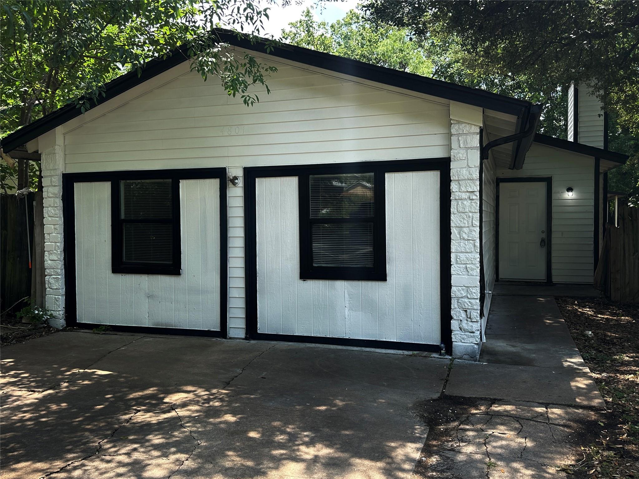 4801 Bergfield Dr, Austin, TX 78744