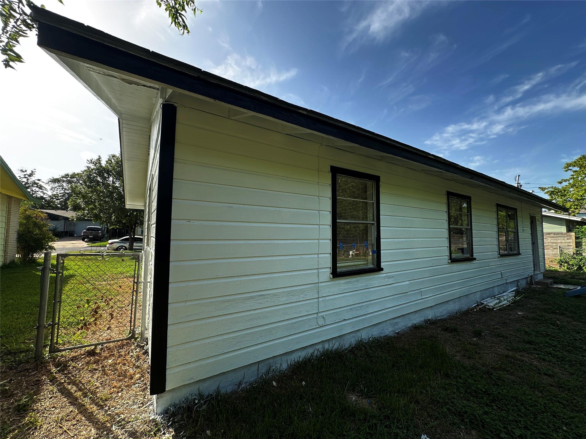 4901 York Hill Dr, Austin, TX 78723