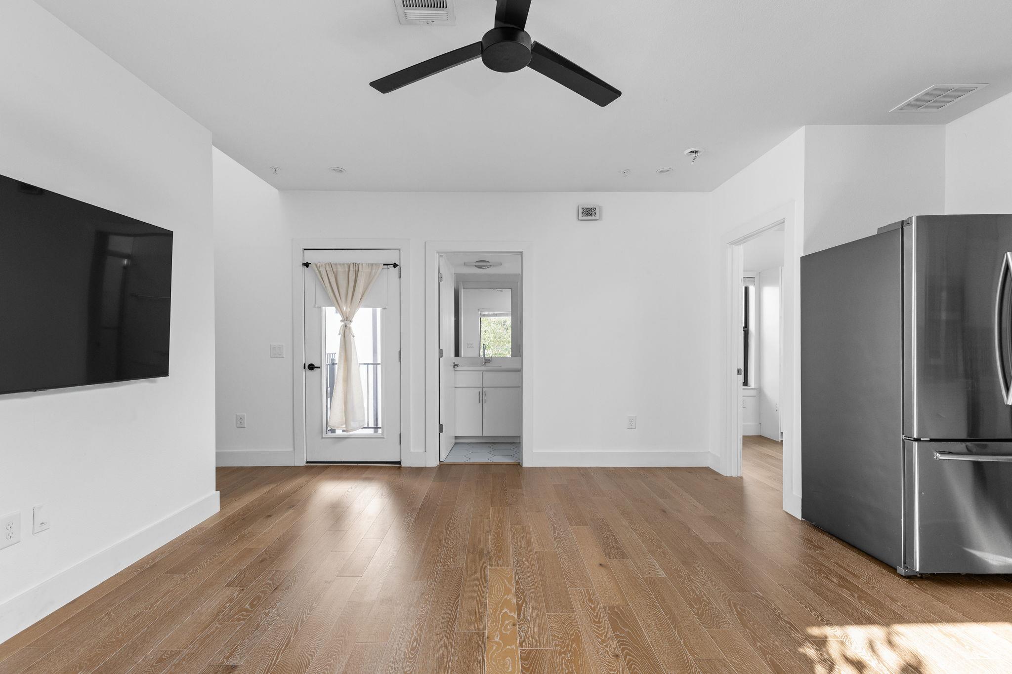 1128 Chicon St # 200, Austin, TX 78702