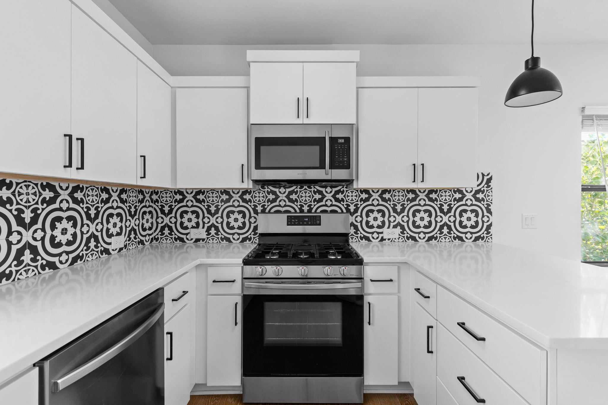 1128 Chicon St # 200, Austin, TX 78702