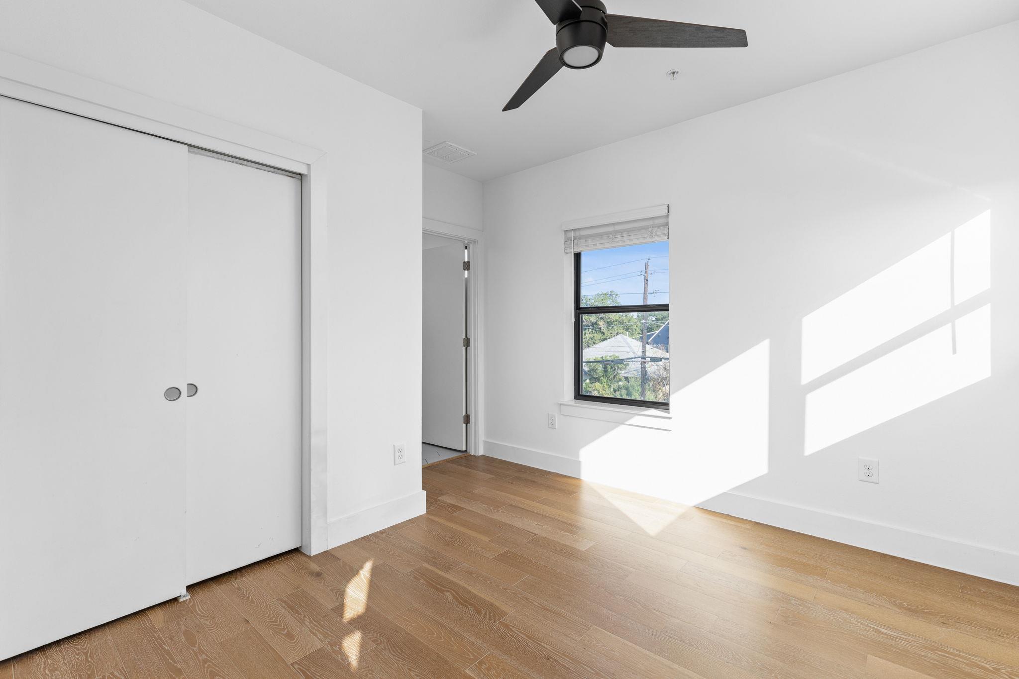 1128 Chicon St # 200, Austin, TX 78702