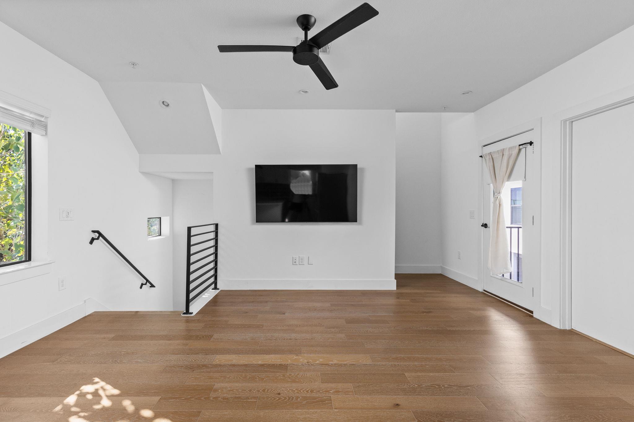 1128 Chicon St # 200, Austin, TX 78702