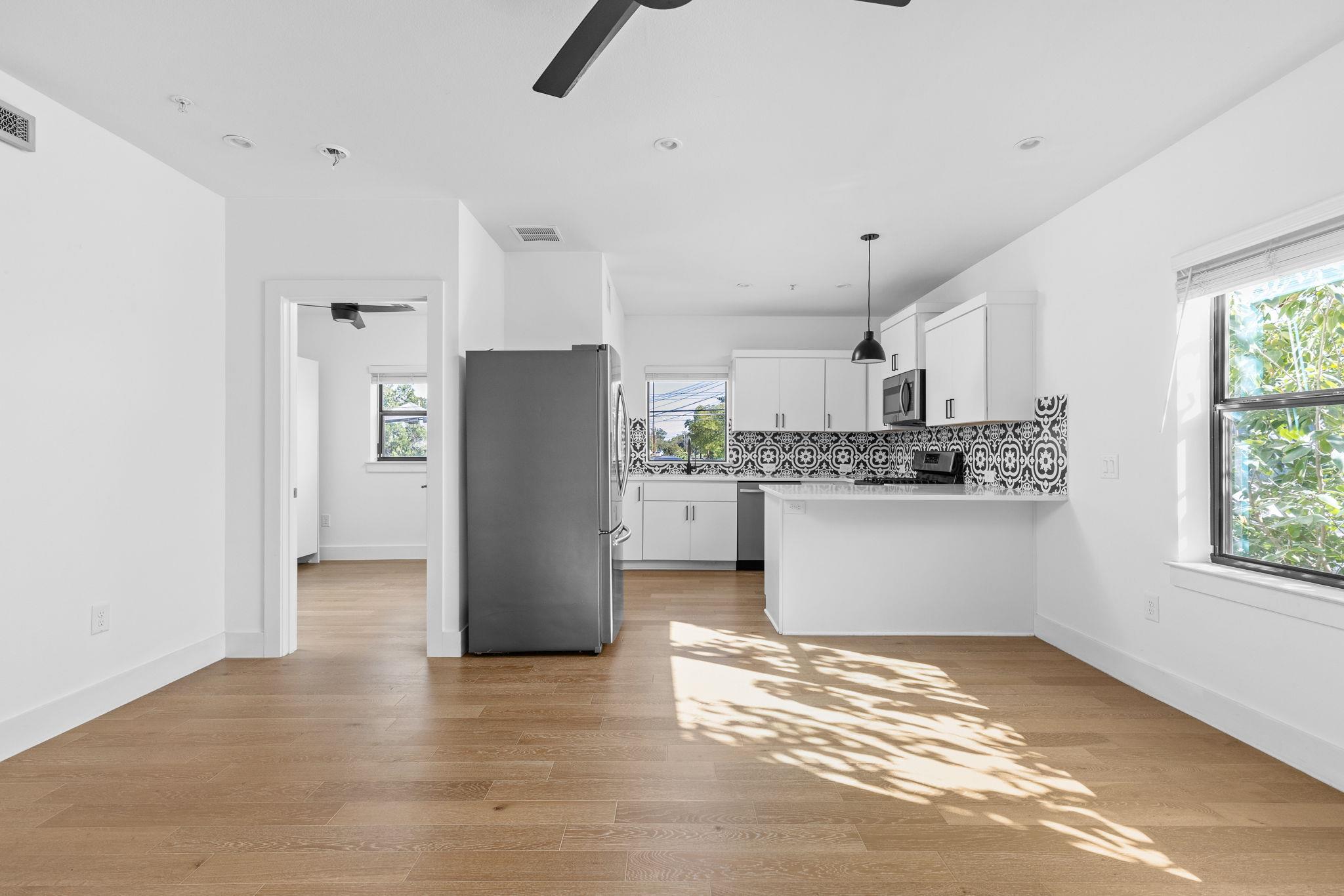 1128 Chicon St # 200, Austin, TX 78702