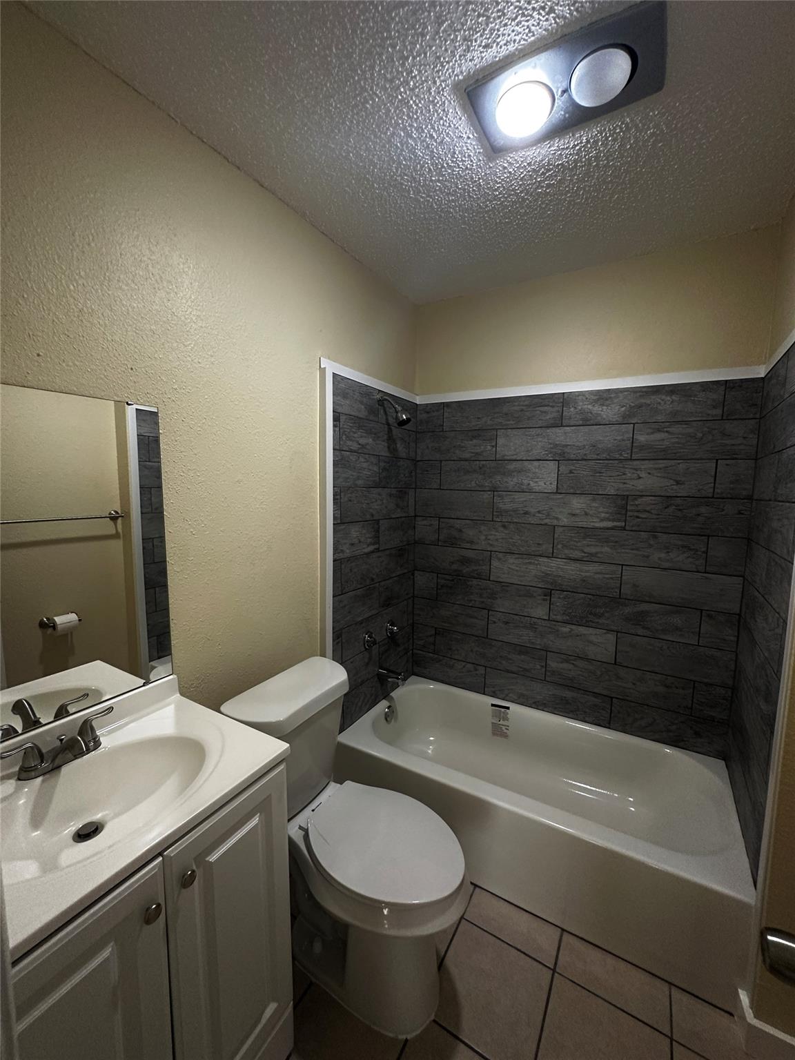 6407 Moonglow Dr, Austin, TX 78724