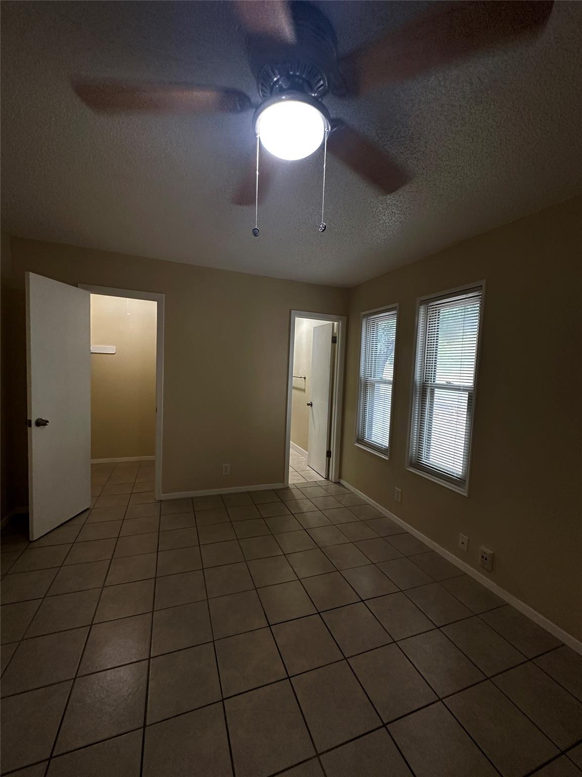 6407 Moonglow Dr, Austin, TX 78724