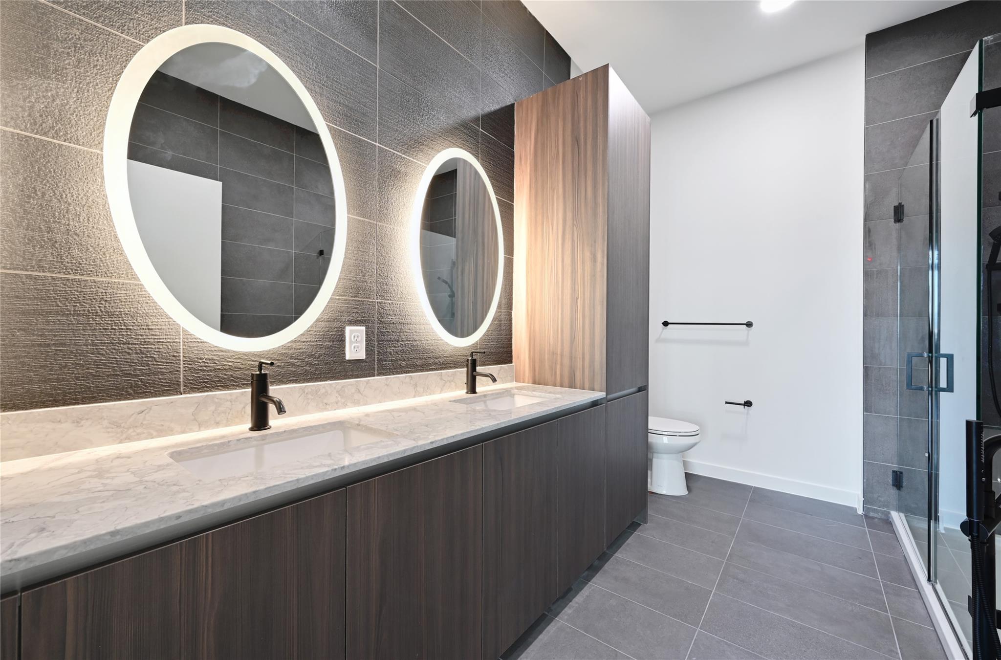 2209 S 1st. St # 408, Austin, TX 78704