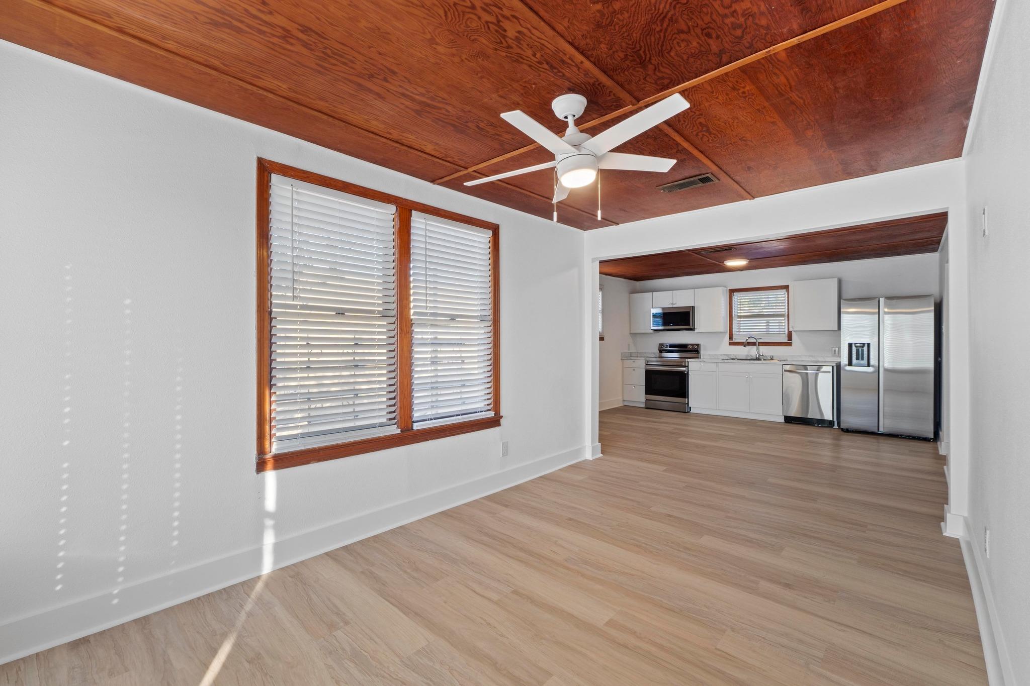 1308 E 12th St, Austin, TX 78702